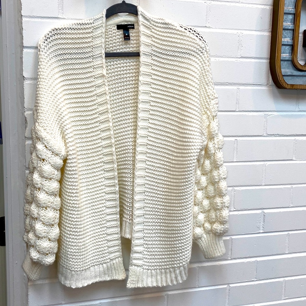 Aqua open sweater.